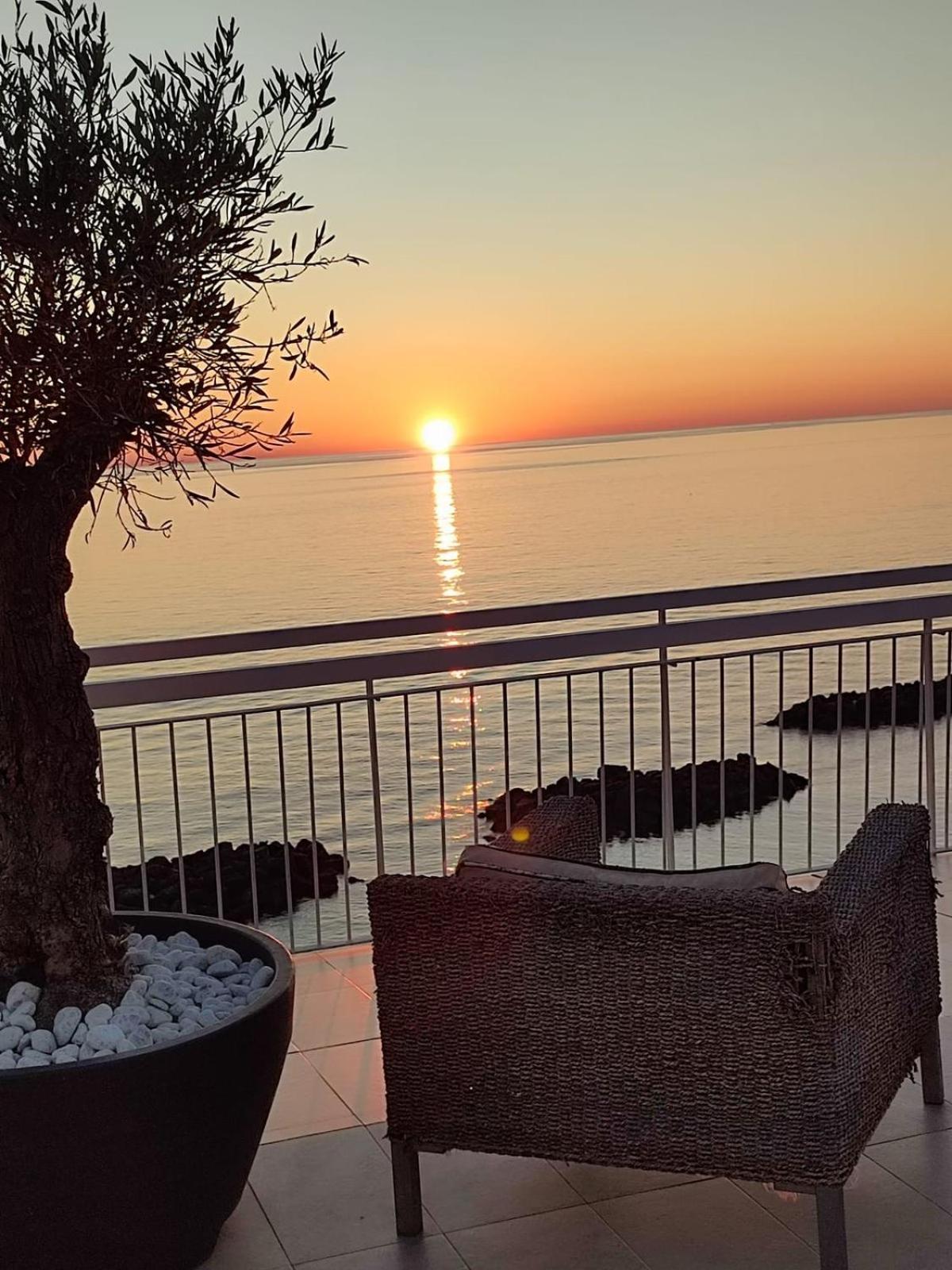 Thomas Sea View Apartment Torre del Greco Exterior photo